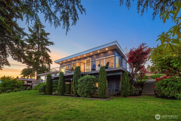 Property Photo: 11988 Marine View Drive SW WA 98146