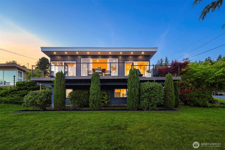 Property Photo: 11988 Marine View Drive SW WA 98146
