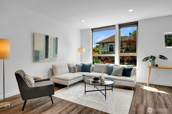 Property Photo: 1318 S Atlantic Street WA 98144