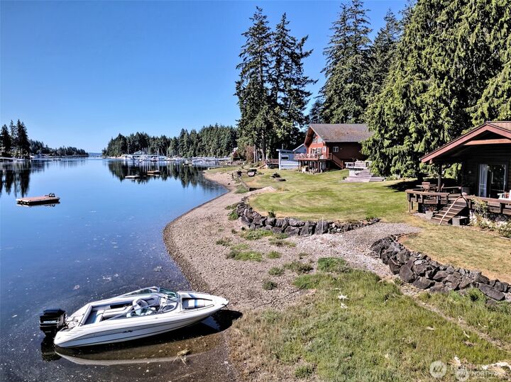 Property Photo: 100 E Treasure Island Road WA 98524
