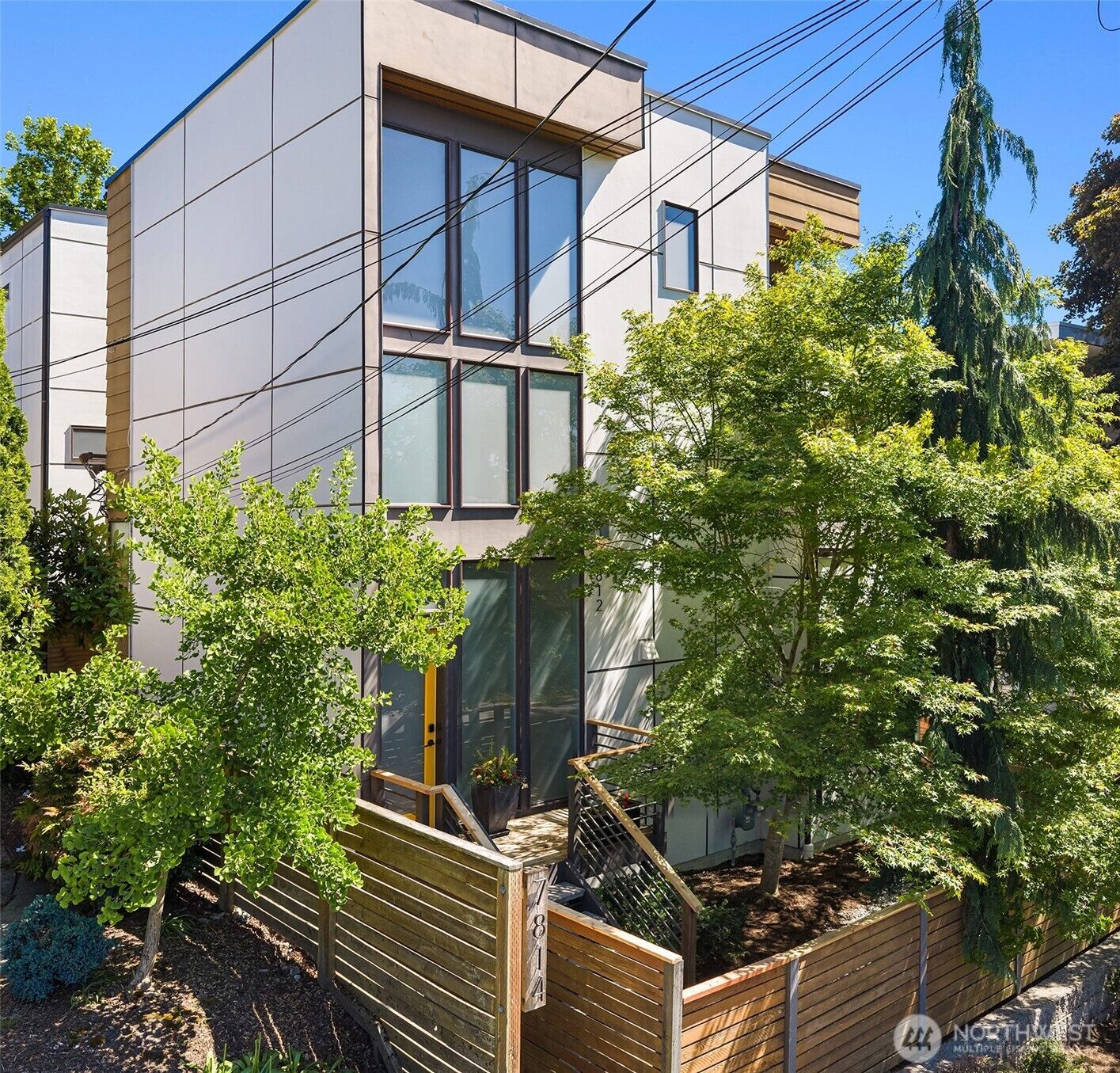 Property Photo:  7812  Stroud Avenue N  WA 98103 