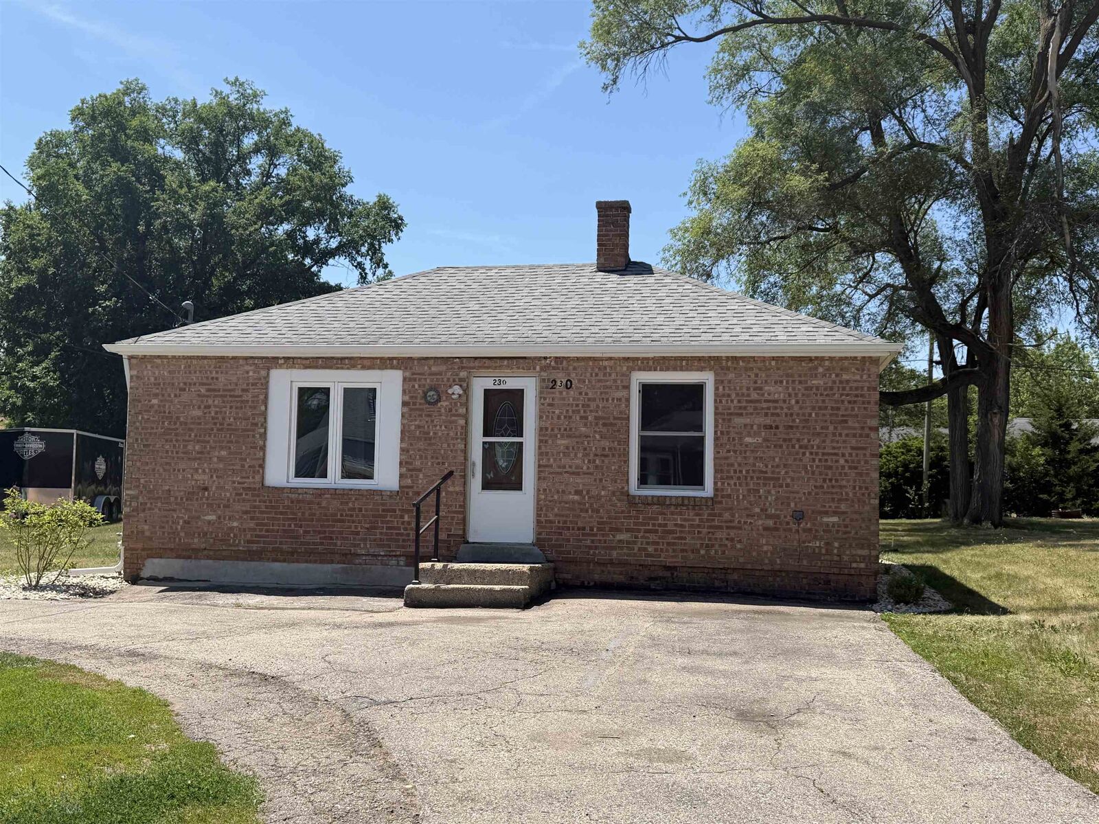 Property Photo: 230 S Hackett Street IL 61080