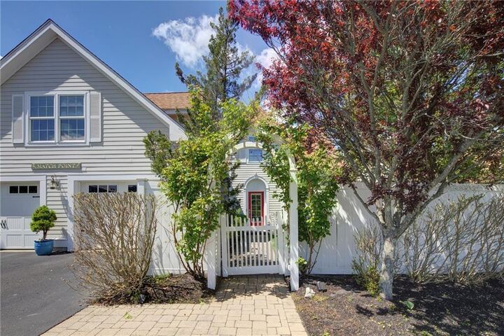 Property Photo:  34 Wimbledon Circle  RI 02871 