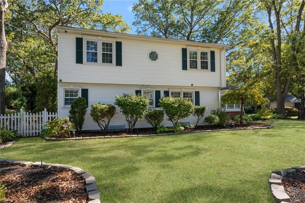 Property Photo:  84 Hickory Drive  RI 02818 