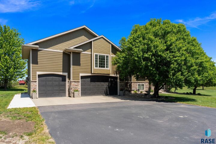 Property Photo:  46650 Dakota St  SD 57064 
