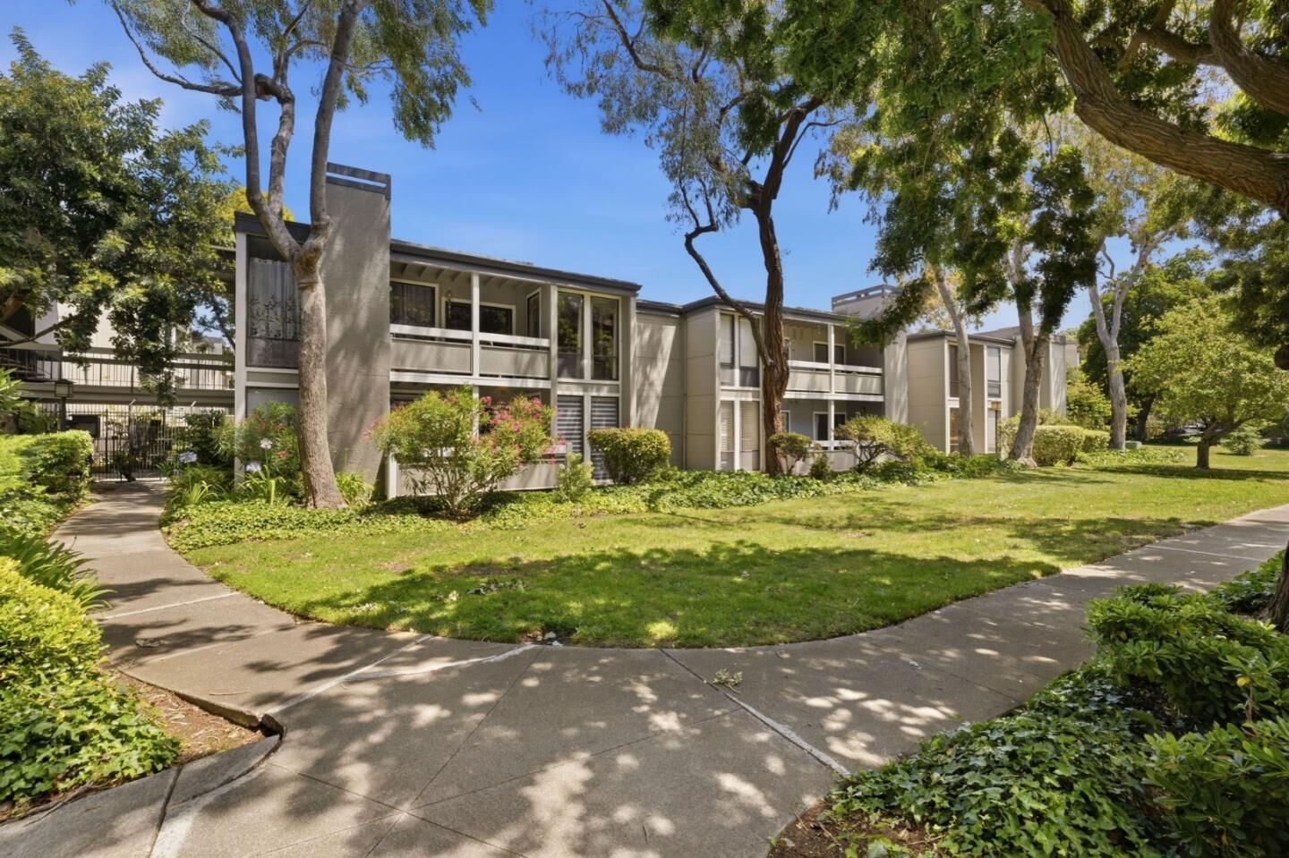 Property Photo:  1151 Compass Lane 111  CA 94404 