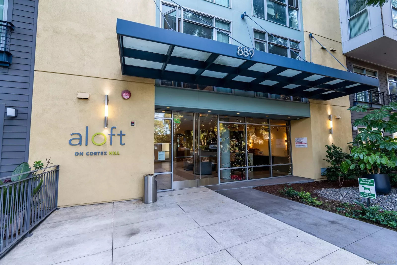 Property Photo: 889 Date St 205 CA 92101