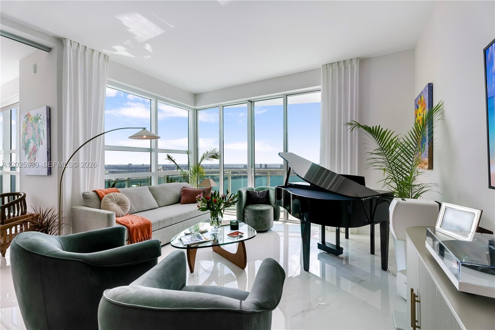 Property Photo: 950 Brickell Bay Dr 5210 FL 33131