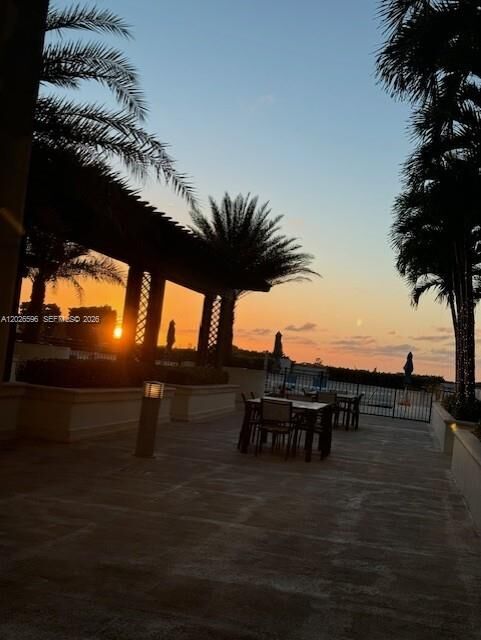 Property Photo:  1300 Ponce De Leon Blvd 702  FL 33134 