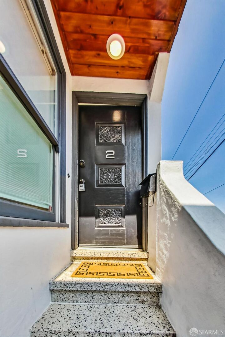 Property Photo:  2 Maddux Avenue  CA 94124 