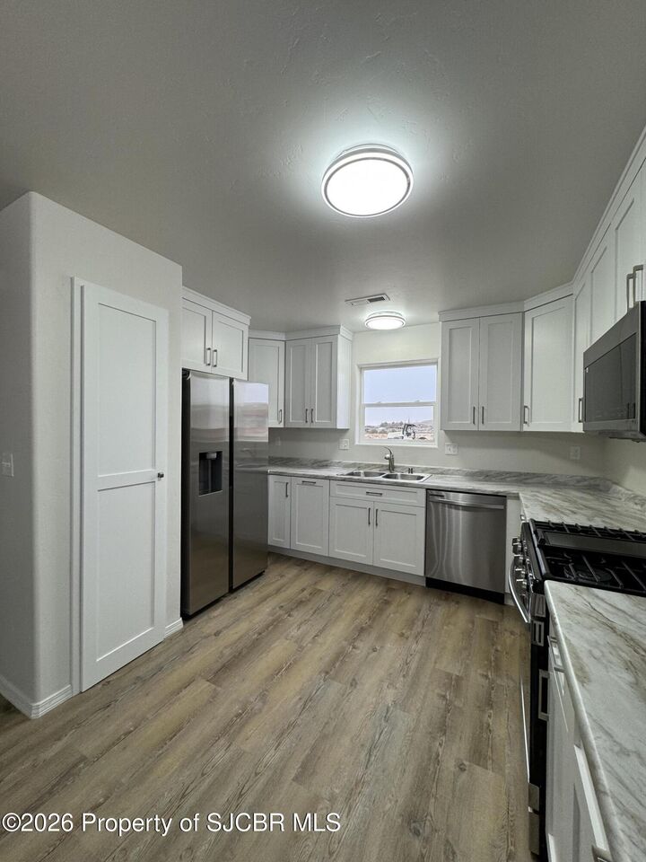 Property Photo: 3601 Tinker Drive NM 87410