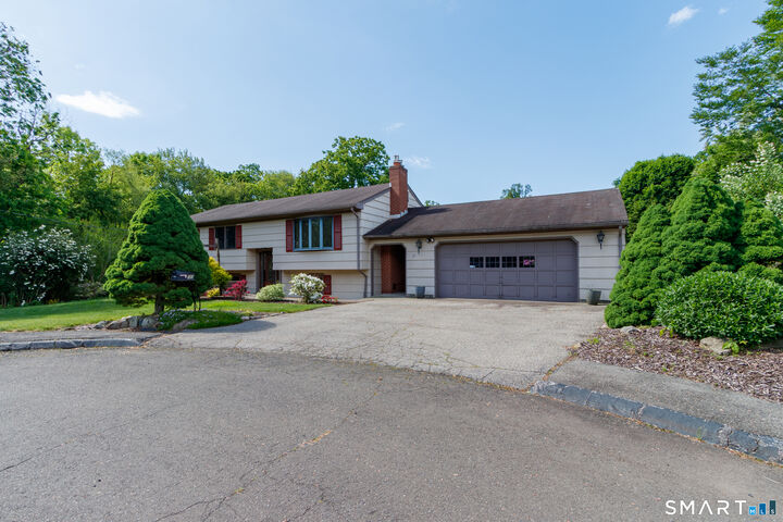 Property Photo:  30 Dellwood Drive  CT 06460 