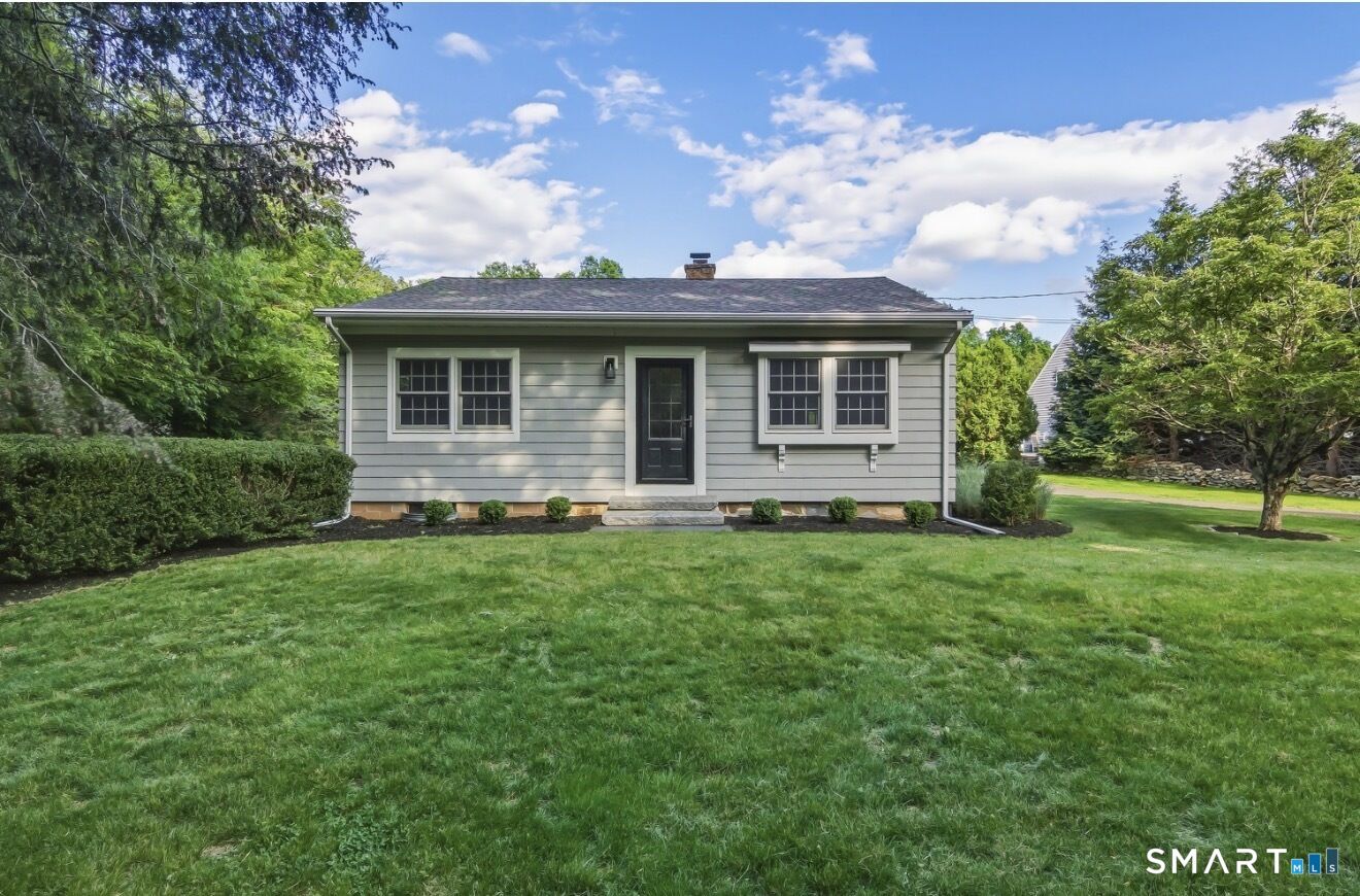 Property Photo:  1511 Little Meadow Road  CT 06437 
