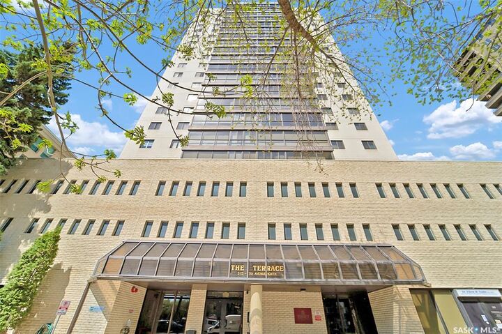 Property Photo: 315 5th Avenue N 2001 SK S7K 5Z8
