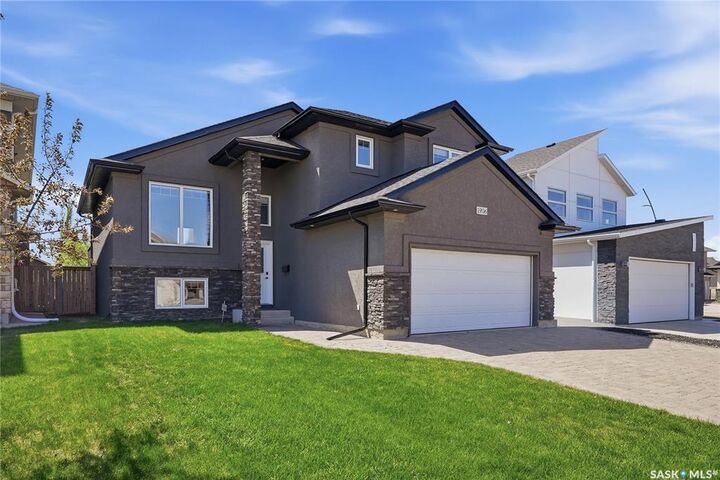 Property Photo: 1906 Pohorecky Terrace SK S7W 0J1