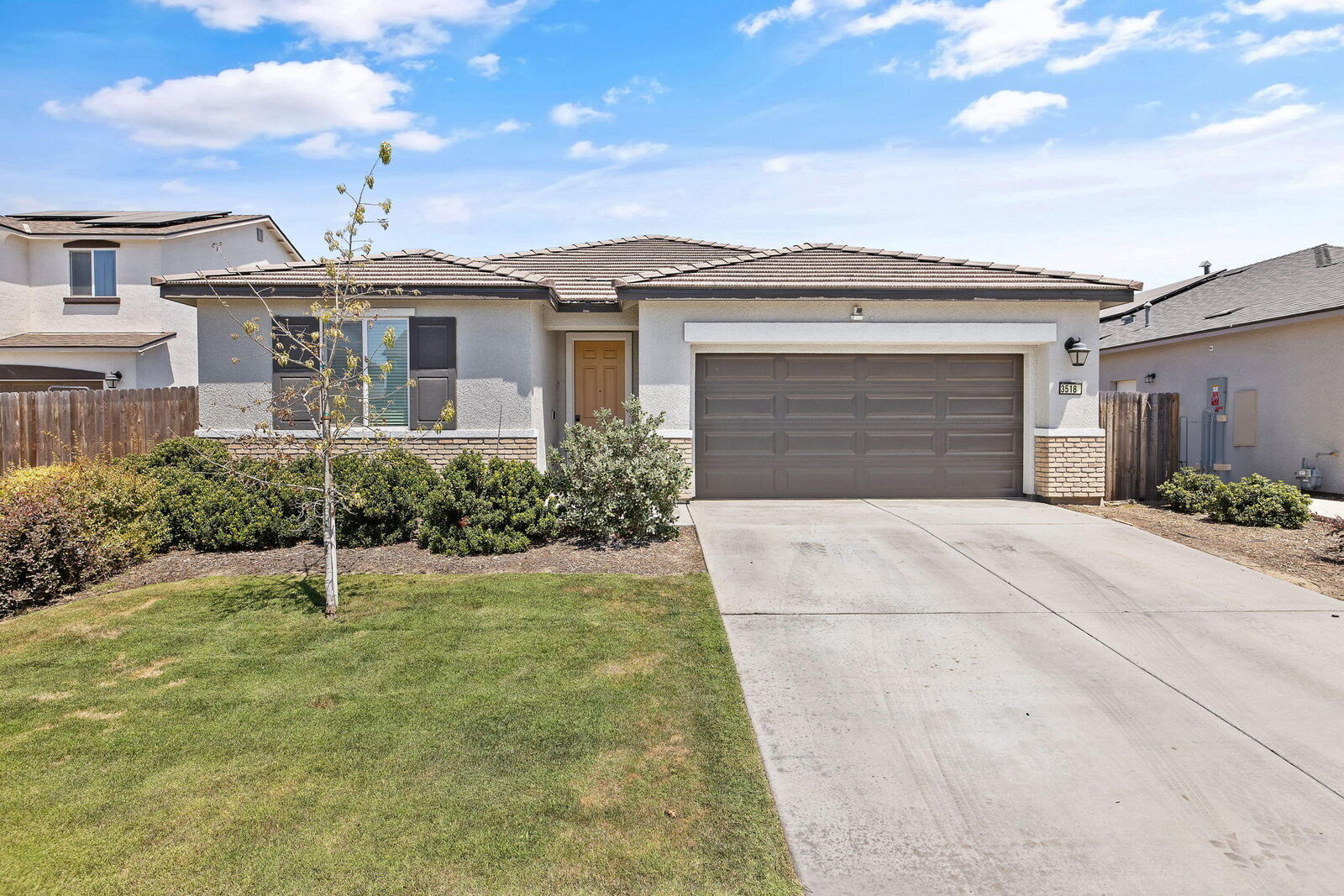 Property Photo:  3518 E Laura Court  CA 93292 