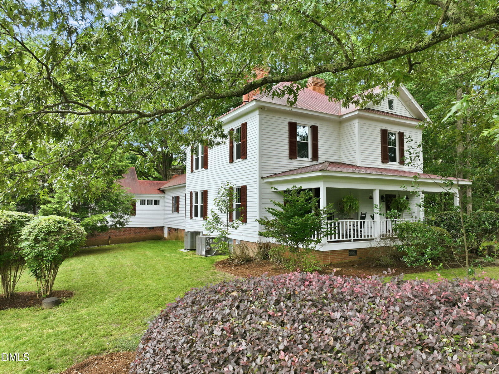 Property Photo:  2102 Bahama Road  NC 27503 