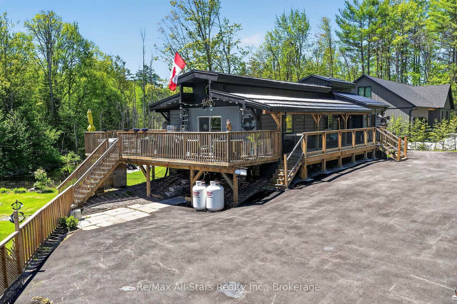 Property Photo: 28 Pine Ridge Road ON K0M 2L0