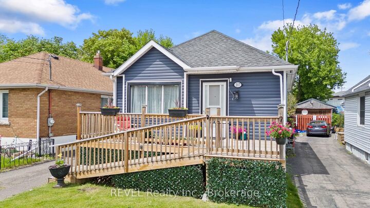 Property Photo: 217 Niagara Street N ON L2M 4V3