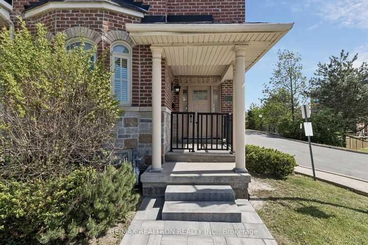 37 Bullock Drive — photo 1