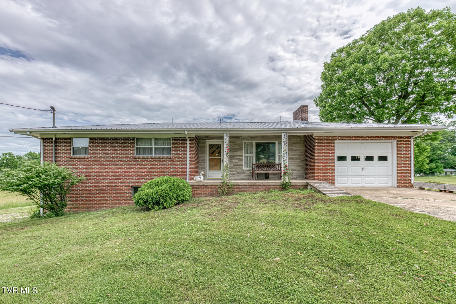 Property Photo:  2390 Highway 107  TN 37641 