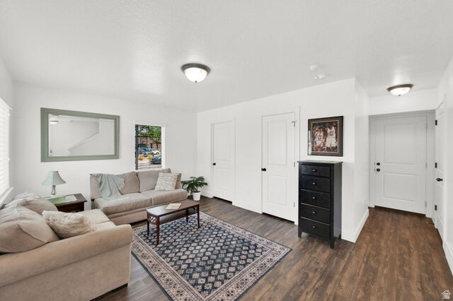Property Photo:  14719 S Nob Ln  UT 84065 