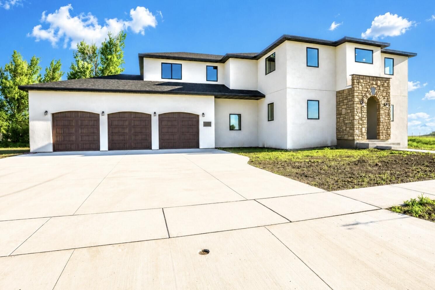 Property Photo:  5006 Kingfisher Avenue  SD 57401 