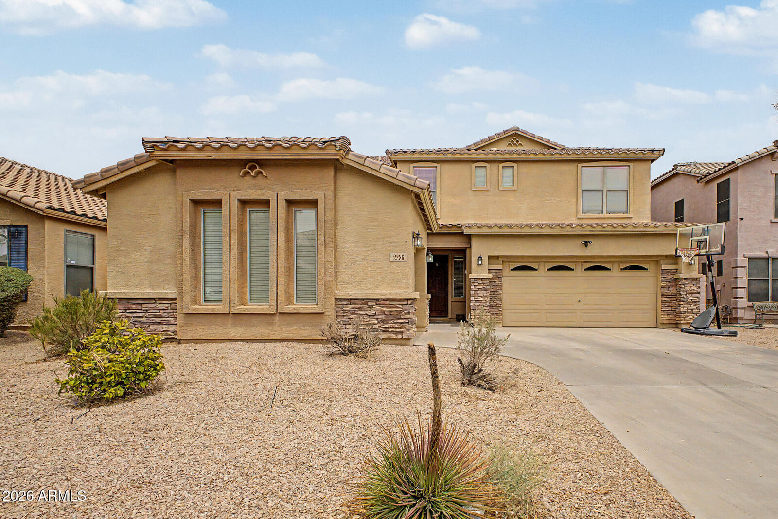 Property Photo:  2286 E Omega Drive  AZ 85143 