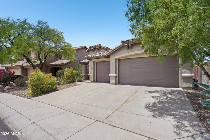 Property Photo: 40428 N High Noon Way AZ 85086