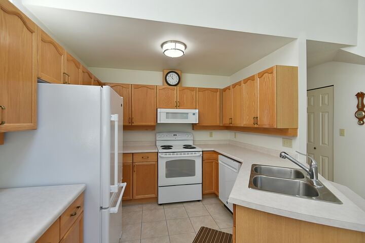 Property Photo: 5761 Wharf Avenue 11 BC V0N 3A0