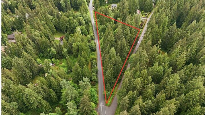 Property Photo: 12540 Blue Mountain Crescent BC V2W 1N7