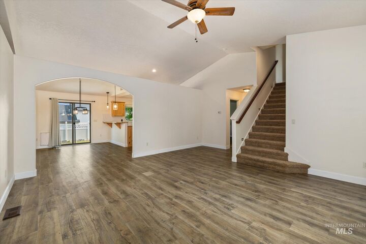 Property Photo:  370 S Schober Loop  ID 83686 