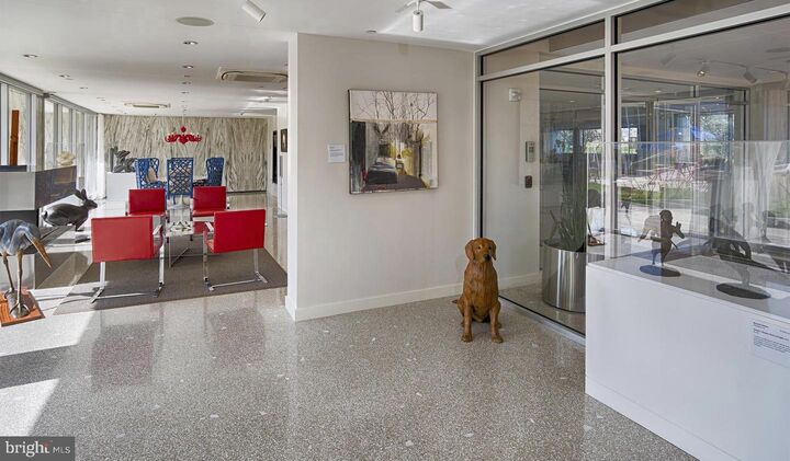 Property Photo:  2200 Benjamin Franklin Parkway S1401  PA 19130 
