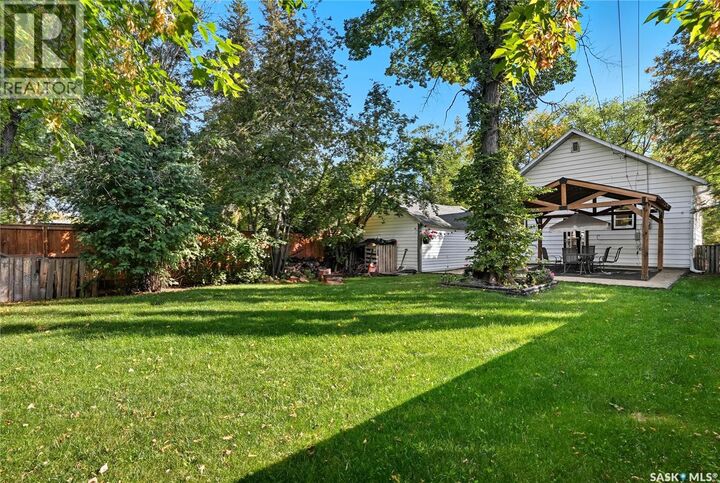 Property Photo: 114 107th Street W SK S7N 1N8