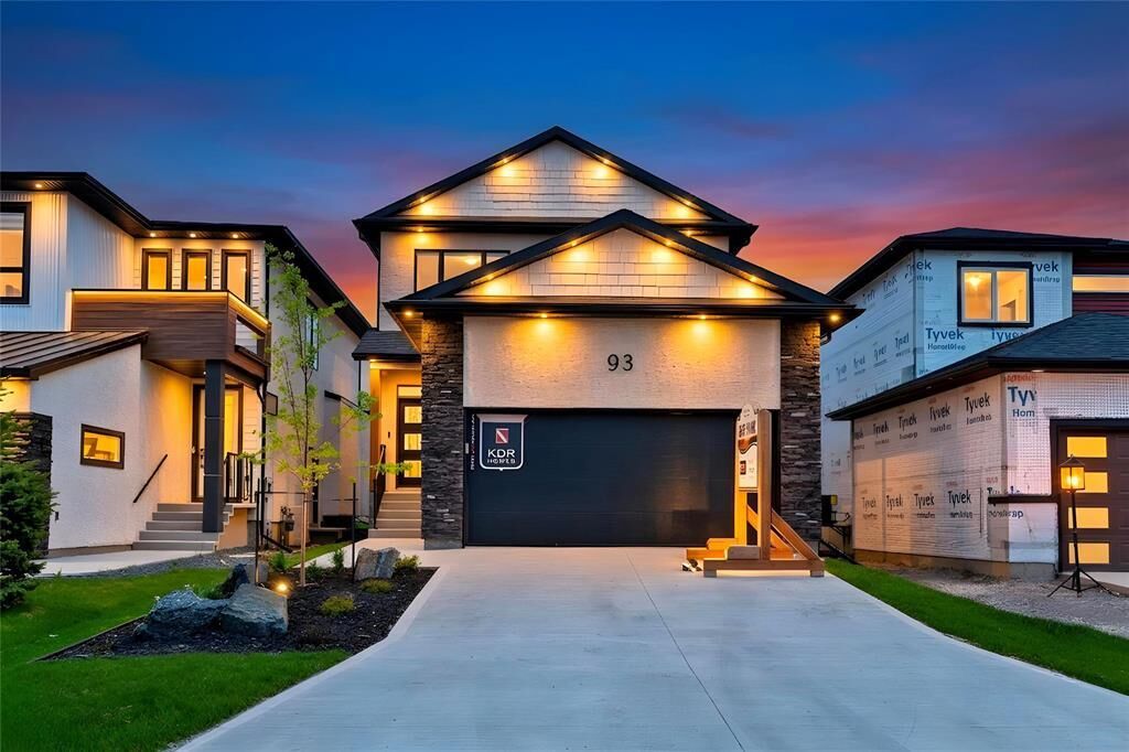 Property Photo:  93 Mill Rock Road Southwest  MB R2V 5K4 