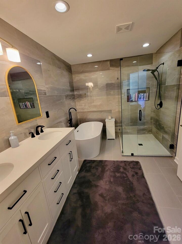 Property Photo:  14566 Greenpoint Lane  NC 28078 