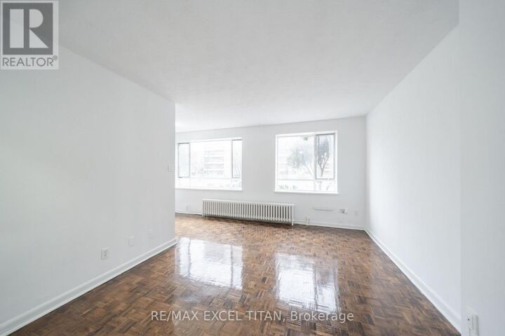 Property Photo:  2895 Bathurst Street 108  ON M6H 3A8 