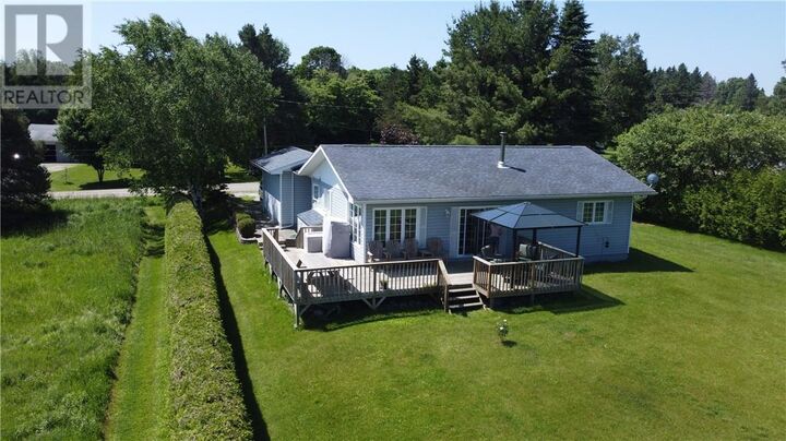 12 Islandview — photo 1