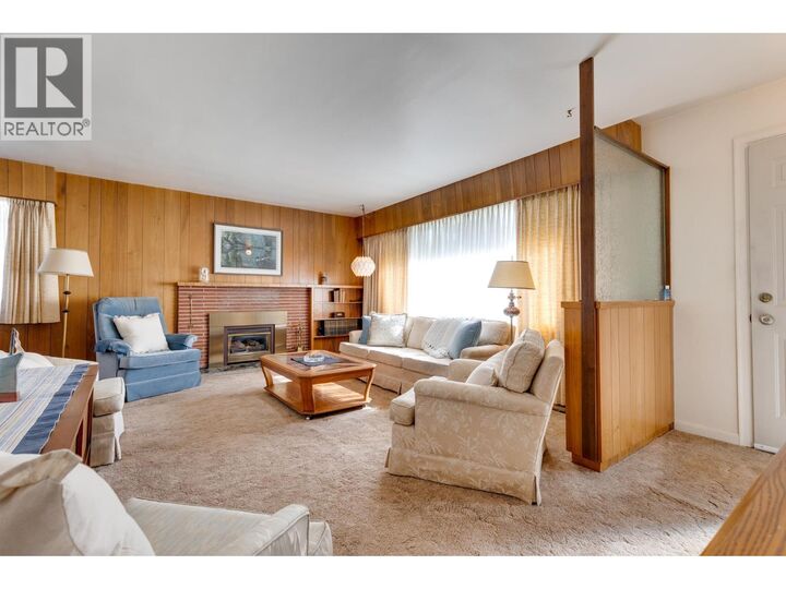 Property Photo:  905 Alward Street  BC V2M 2E8 