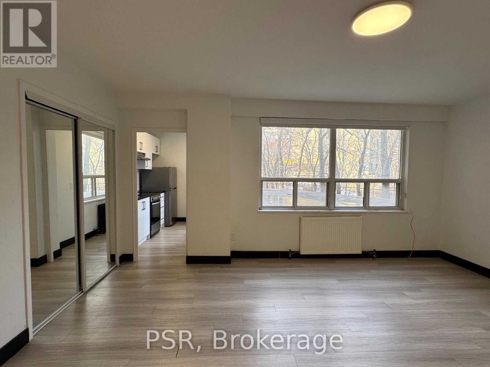 Property Photo:  600 Eglinton Avenue West 105  ON M4N 1C1 