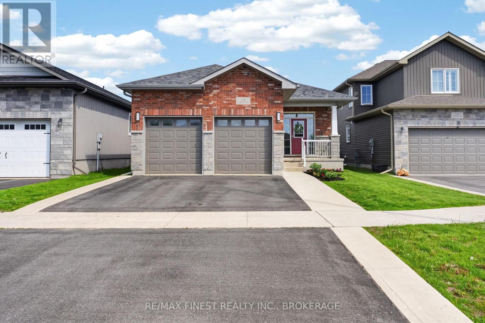 Property Photo: 119 Champagne Crescent ON K7N 0B5