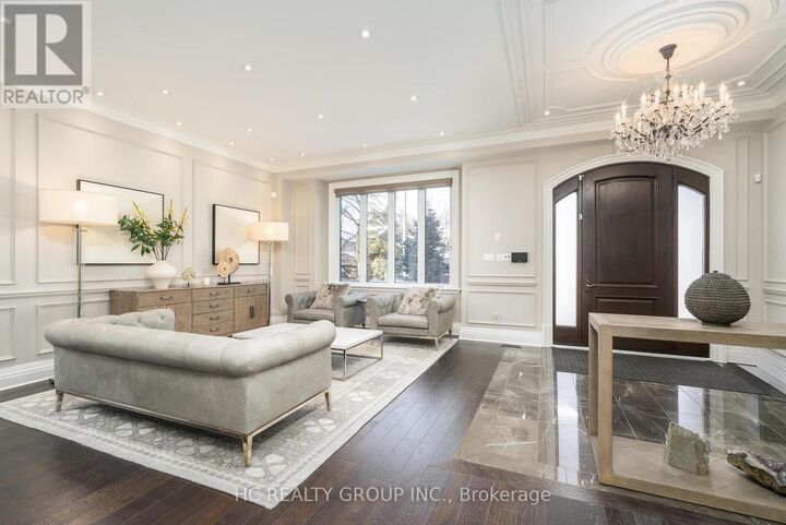 Property Photo:  11 Chipstead Road  ON M3B 3E5 