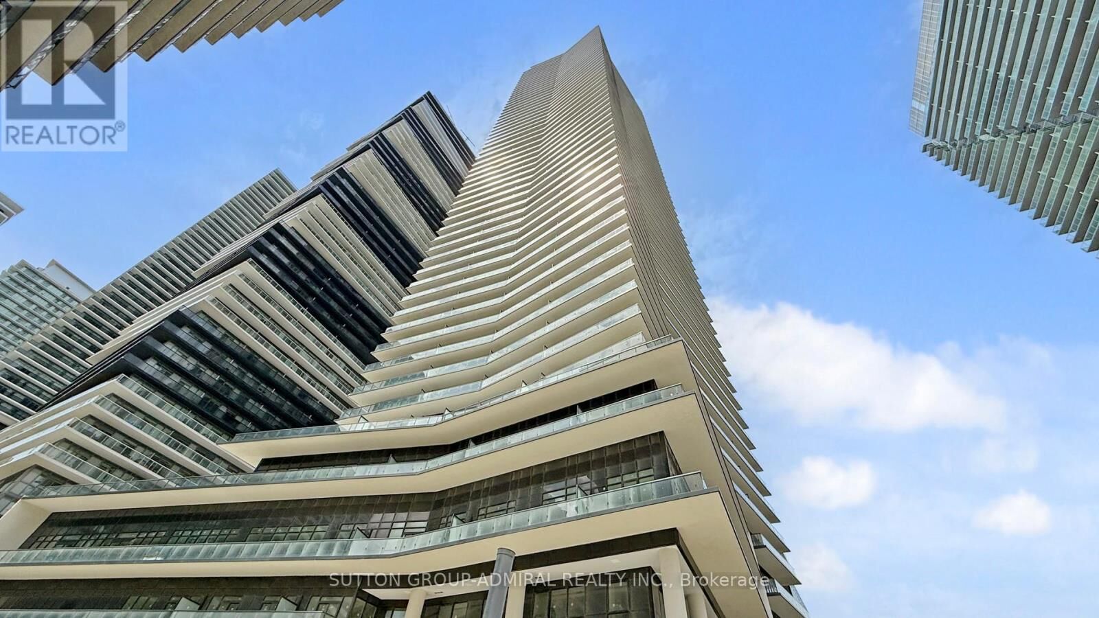 Property Photo:  38 Annie Craig Drive 4807  ON M8V 0G9 