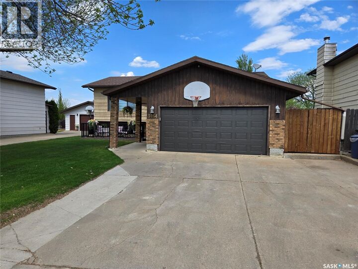 Property Photo:  3464 Eagle Crescent  SK S6V 7W9 