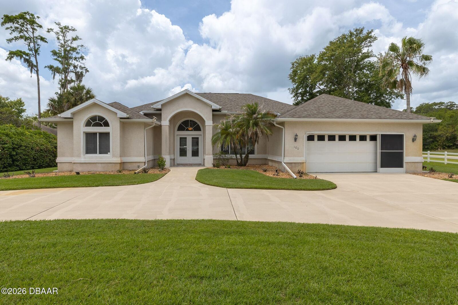 Property Photo:  100 Paradise Valley Court  FL 32114 