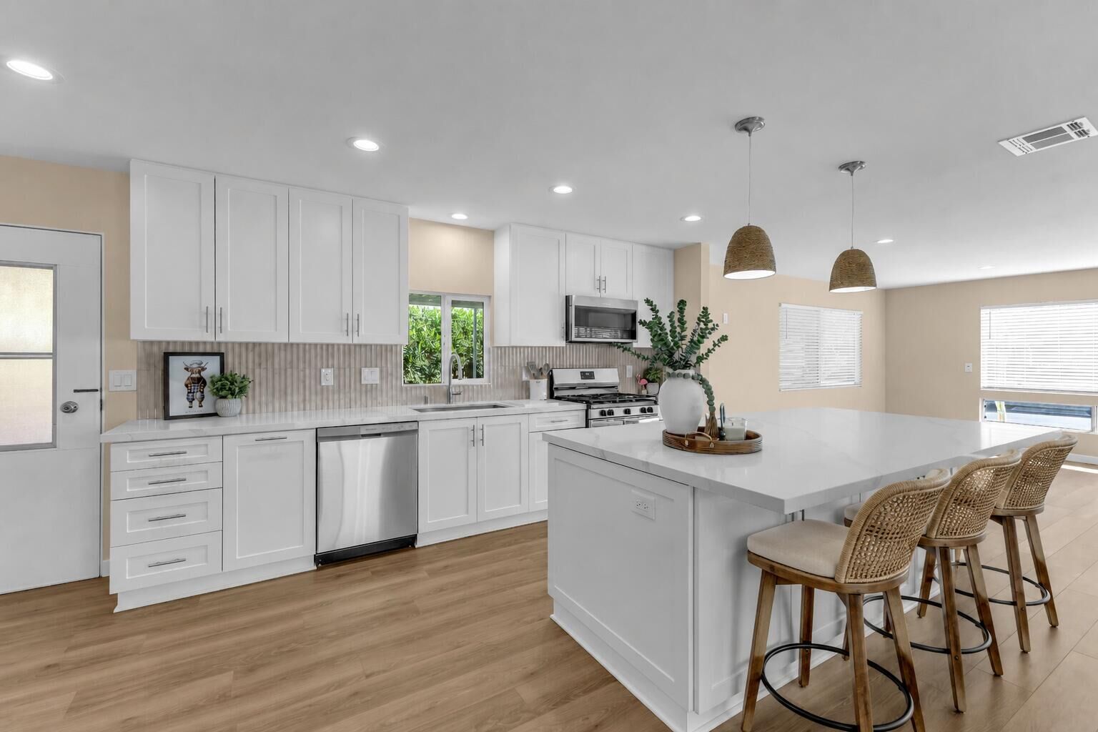 Property Photo:  39163 Warm Springs Drive  CA 92260 