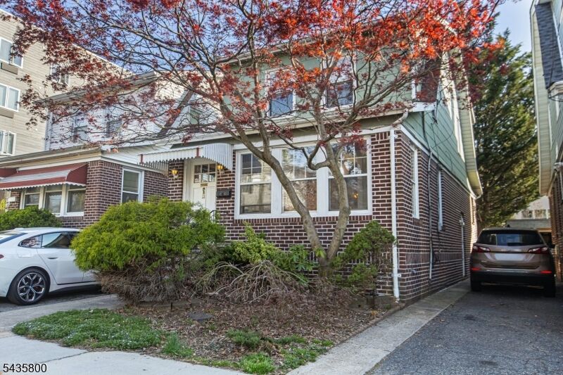 Property Photo:  13 Front St  NJ 07031 