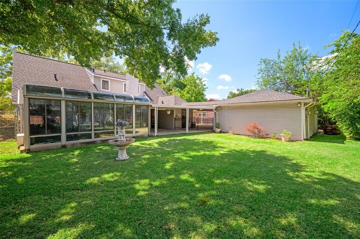 Property Photo: 1906 Spillers Lane TX 77043
