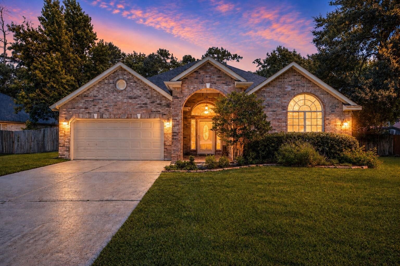 Property Photo:  7210 Ramblewood Drive  TX 77354 