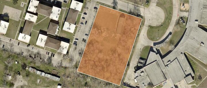 Property Photo: 5070 Sunflower Street TX 77033